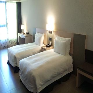 Room:FAM.JE-2