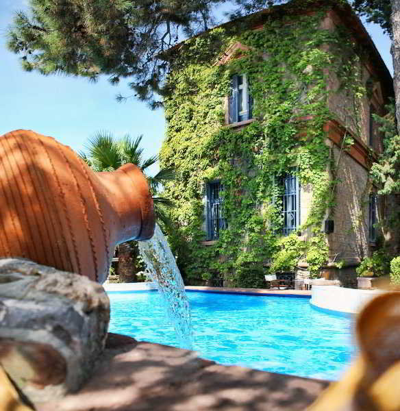 Pool
 di Loriet Hotel