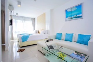 Room thumbnail 9