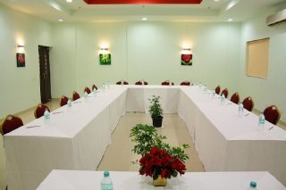 Conferences
 di Ginger Pune (Wakad)