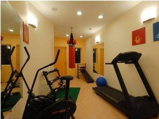 Sports and Entertainment
 di Ginger Vadodara