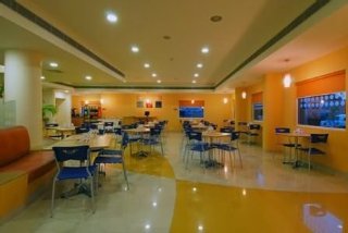 Restaurant
 di Ginger Vadodara