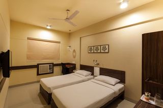 Room
 di Ginger Vadodara