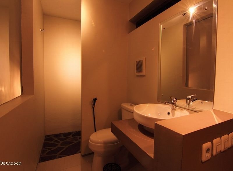 Room thumbnail 4