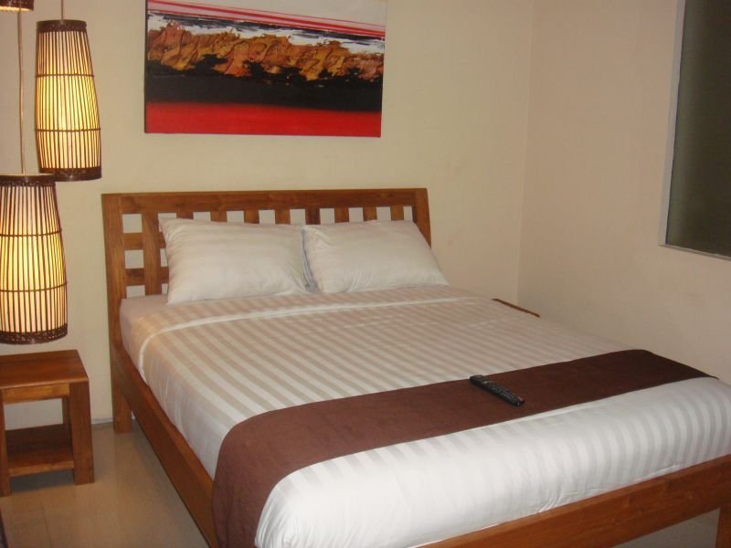 Room thumbnail 5
