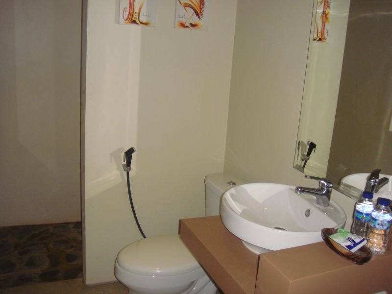 Room thumbnail 6