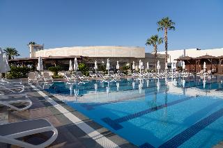 Kirman Belazur Resort & Spa