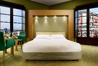 Unahotels Napoli, Naples