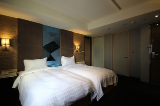 Room:TWN.SU