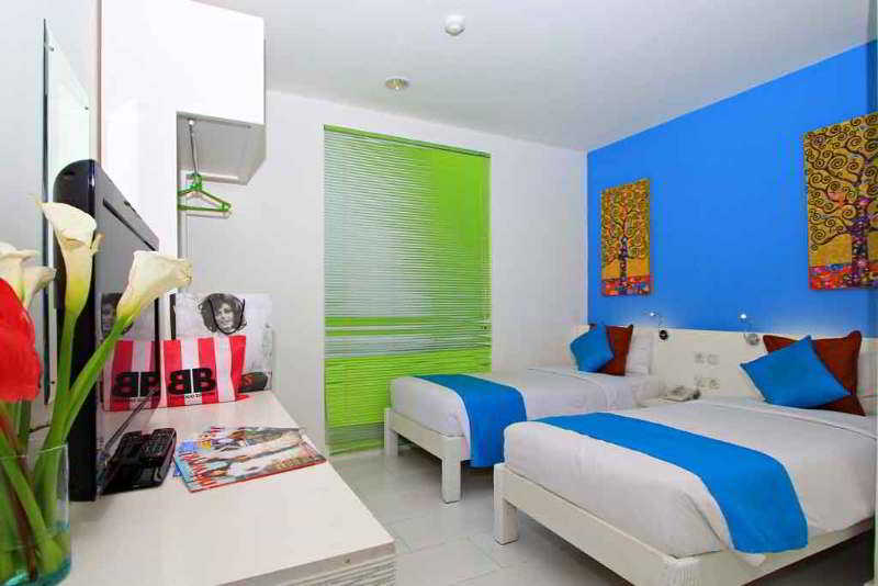 Room thumbnail 17