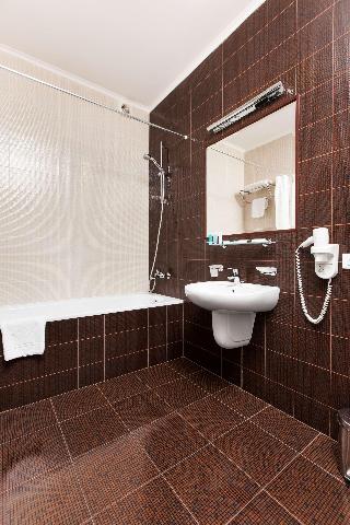 Room
 di Alexandrovskiy