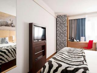 Room:DBL.ST-1