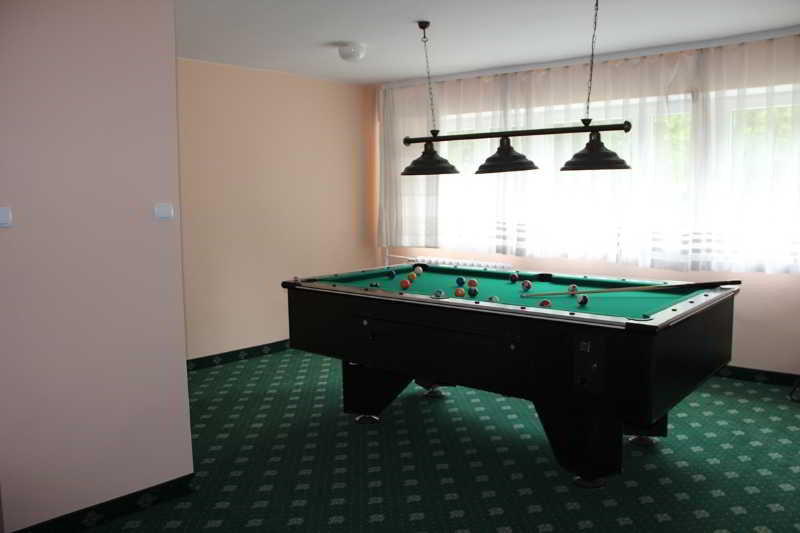 Sports and Entertainment
 di Hostel 36