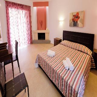 Aenaon Apartments