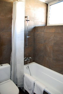 Room
 di Bontiak Hotel