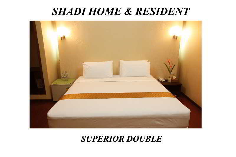 Room thumbnail 5
