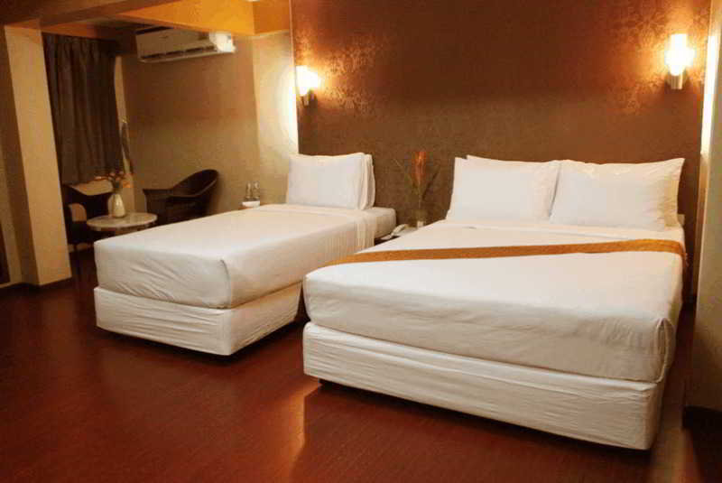 Room thumbnail 11