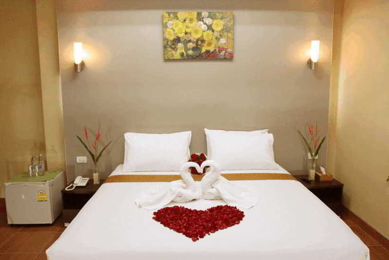 Room thumbnail 13