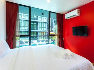 Room thumbnail 7