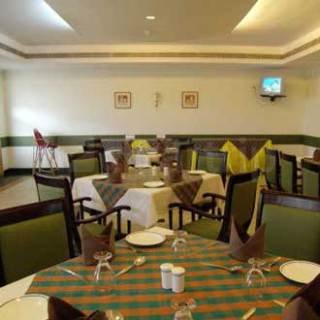 Restaurant
 di Golf View Hotel & Suites