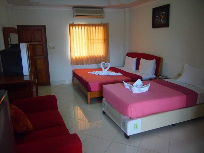 Room thumbnail 1