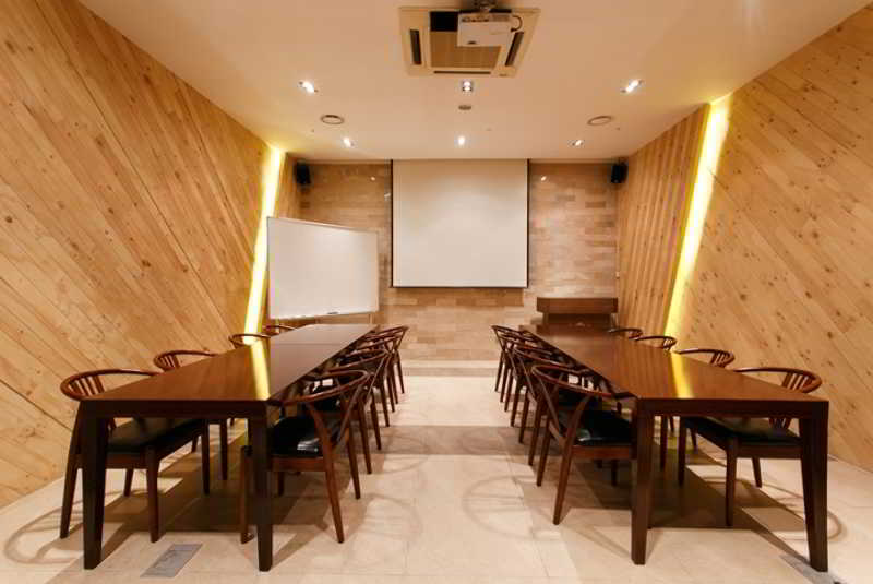 Conferences
 di Landmark