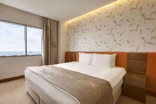 Ramada Hotel & Suites by  Istanbul Atakoy