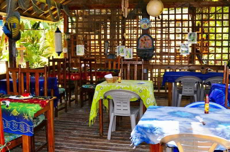 Restaurant
 di West Bay Lodge