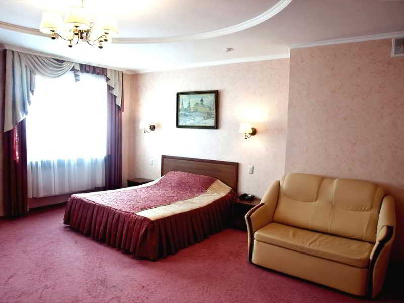 Room
 di Oktyabrskaya Kursk