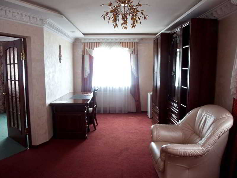 Room
 di Oktyabrskaya Kursk