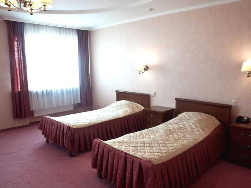 Room
 di Oktyabrskaya Kursk