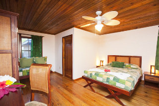 Room
 di Las Rocas Resort & Dive Center