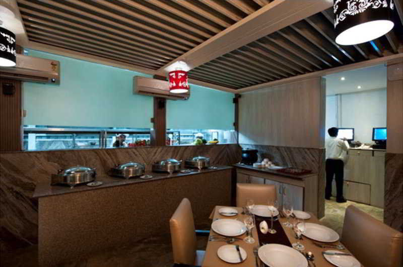 Restaurant
 di New Leaf Hotel