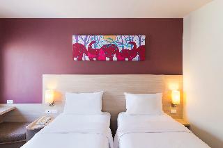 Room thumbnail 1