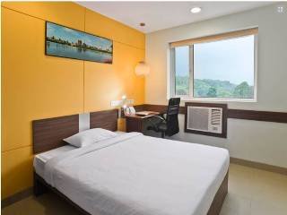 Room
 di Ginger Mangalore