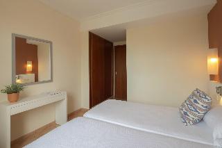 Room Room