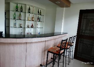 Bar
 di Hotel Fleuris Palawan
