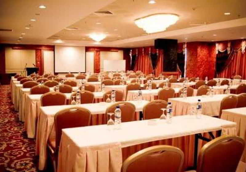 Conferences
 di Kiulap Plaza Hotel