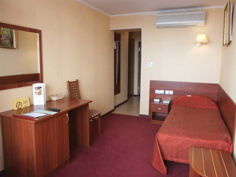 Room
 di Azov