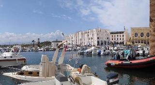 Beach
 di Abbasside Palace