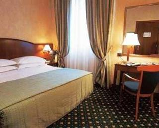 Hotel Ascot, Milan