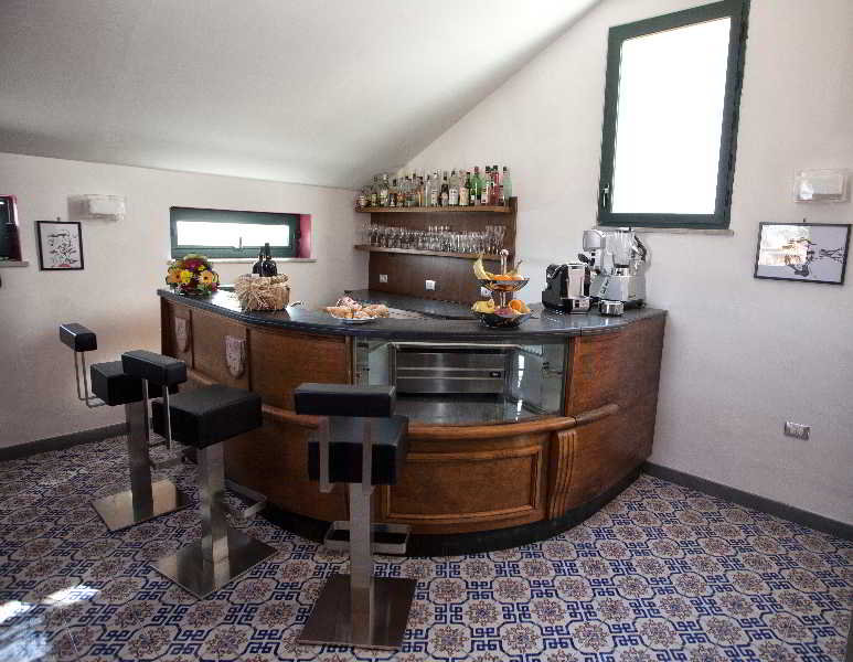 Bar
 di Le Terrazze Di Neapolis