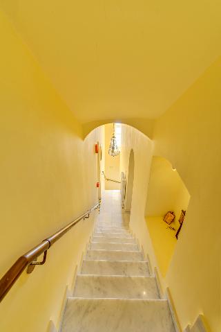 Apollonion Palace Hotel