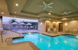 Pool
 di Hilton Garden Inn Covington/Mandeville