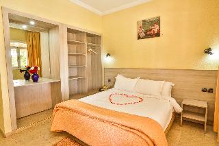 Room
 di HOTEL ALBASSATINE