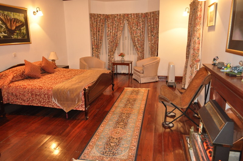 Room
 di Cocoon Hills