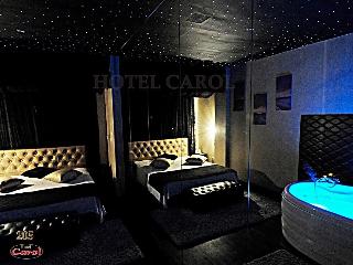 Carol Hotel