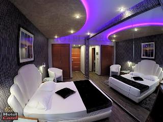 Carol Hotel