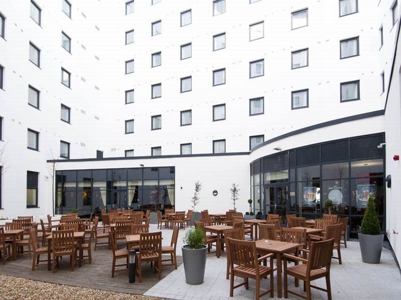 Terrace
 di Premier Inn London Gatwick Airport North Terminal