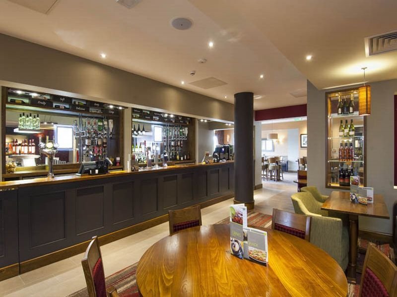 Bar
 di Premier Inn Stansted Airport